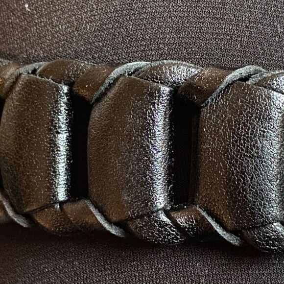 Michael Kors Black Leather Link Belt - Picture 6 of 9